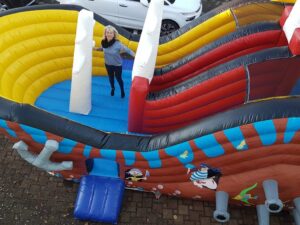 Hüpfburg Piratenschiff