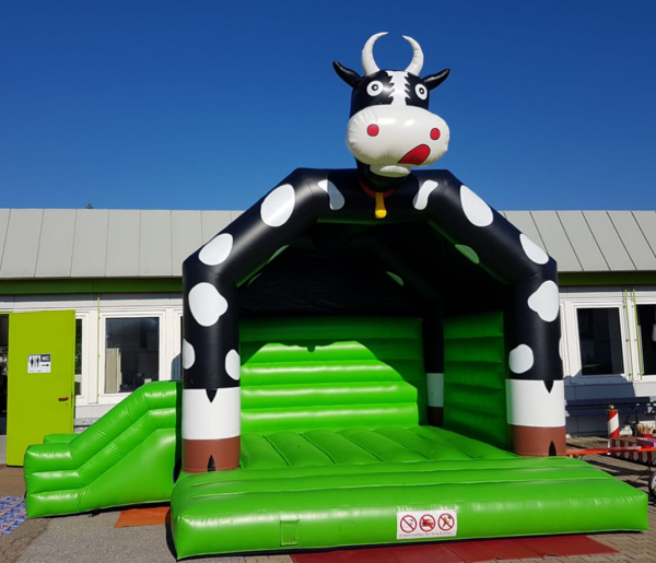 Hüpfburg Kuh